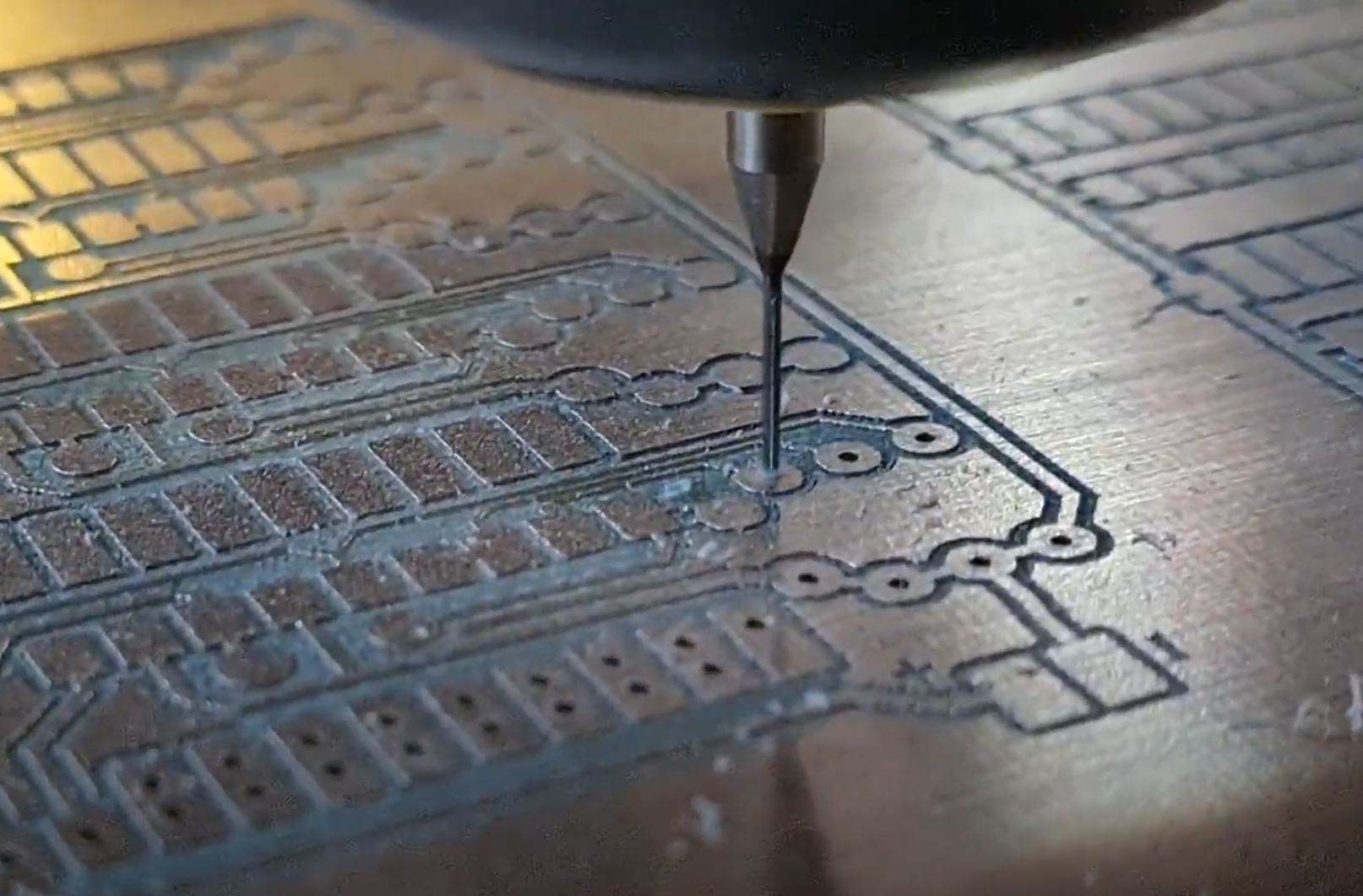Fresagem de PCB — detalhe